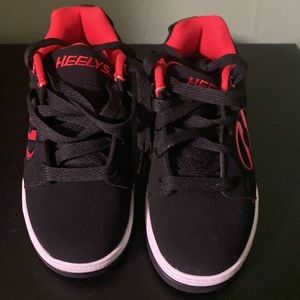 Heelys Voyager Wheels Skate Shoes Black Red Size Youth Size 2